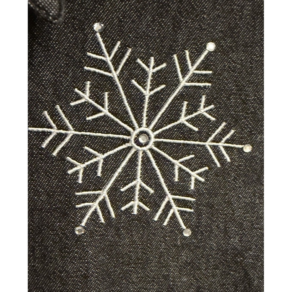 Quacker Factory Snowflake Rhinestone Embroidered Denim Shirt Holiday Small - Picture 5 of 9